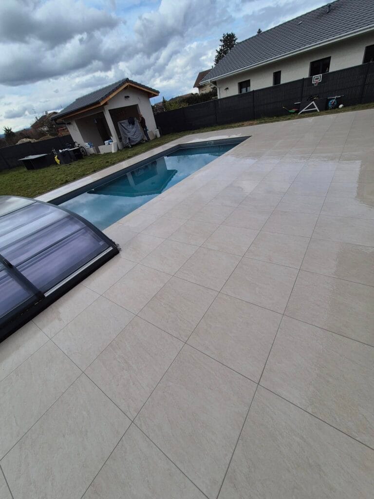 Carrelage extérieur pour piscine

